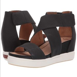 Dr Scholl’s womens Sheena Wedge Sandal